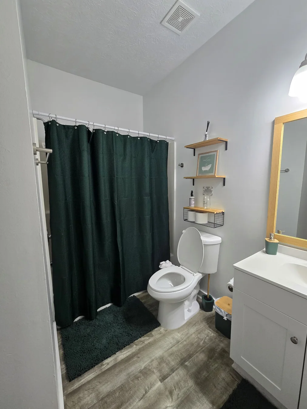 Guest Bathroom at 6319 Poinciana Drive